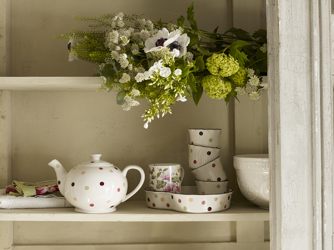 Highland fling hand-printed spot stoneware